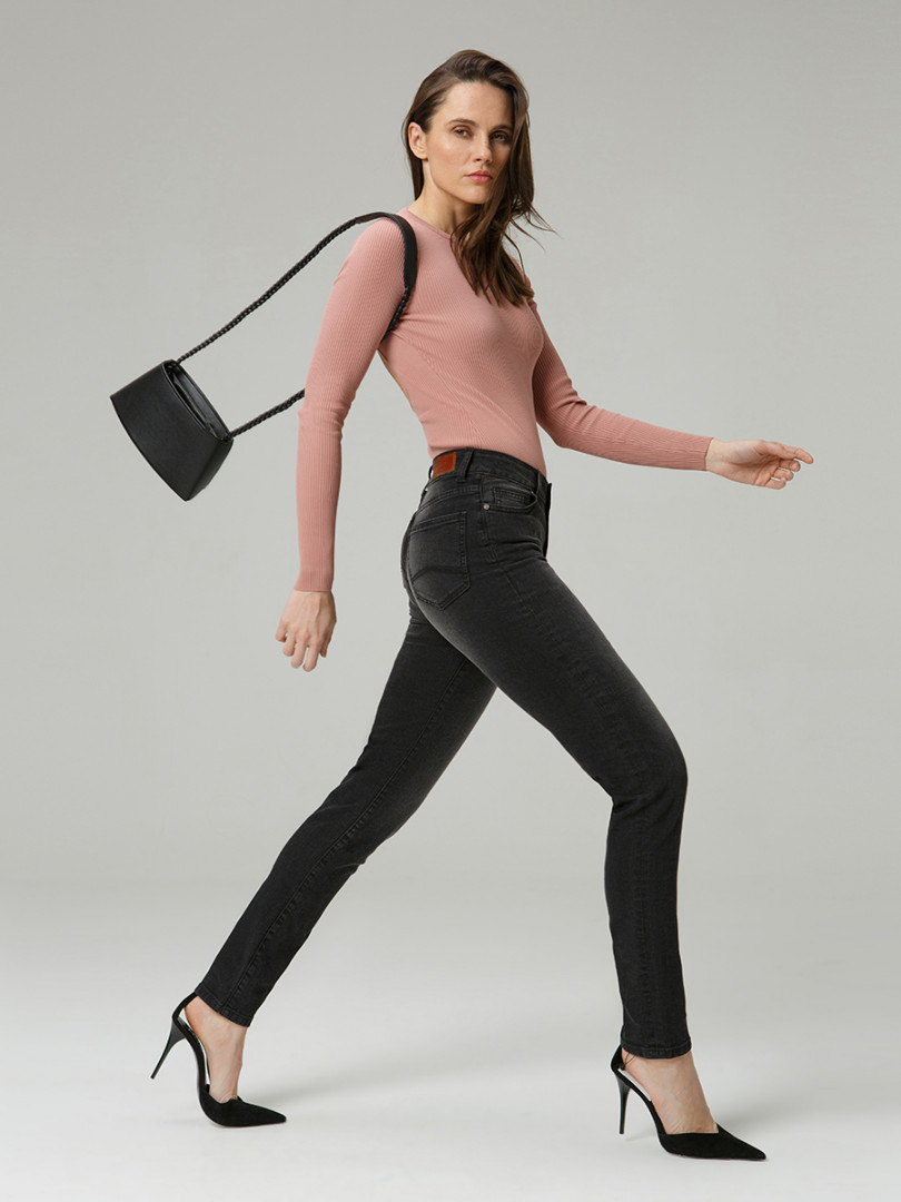 Женские Джинсы TAPERED VELOCITY LJV036-7